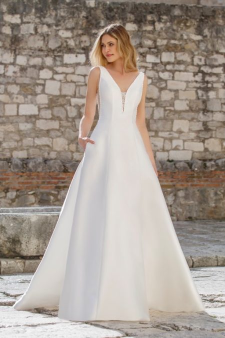 Puristisches Kleid