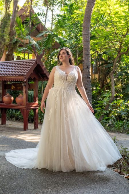 Curvy-Brautkleid Xamara