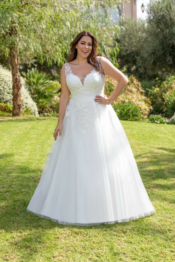 Curvy Brautkleid Sigita