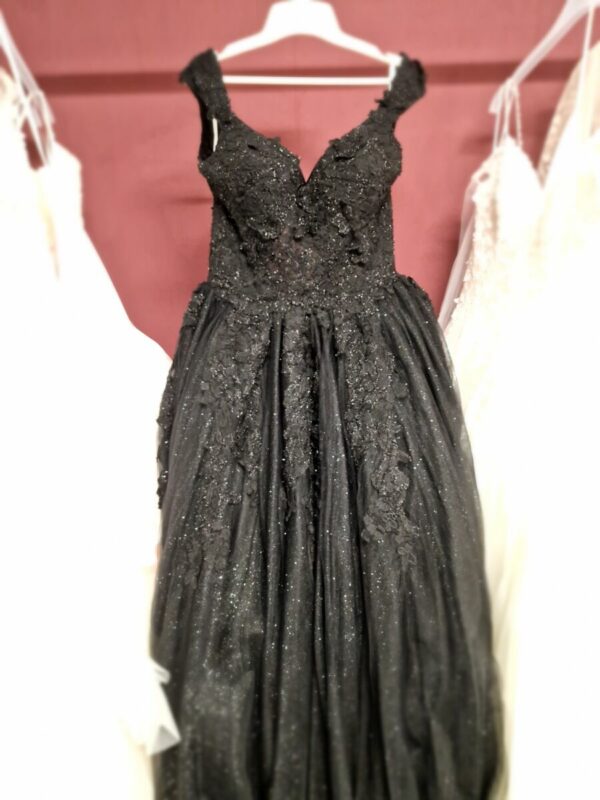 schwarzes Brautkleid