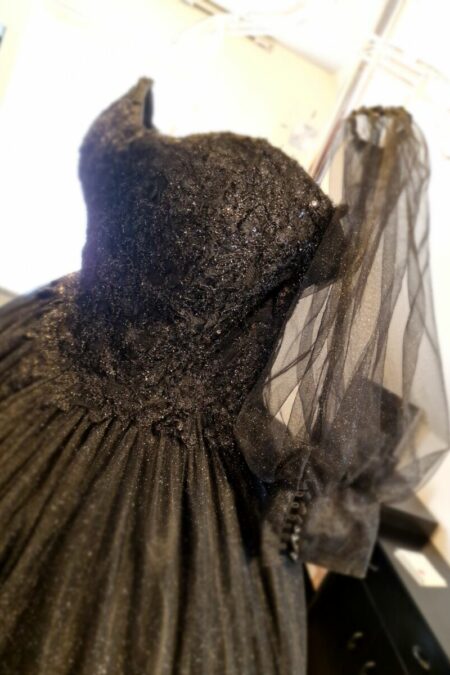 schwarzes Brautkleid