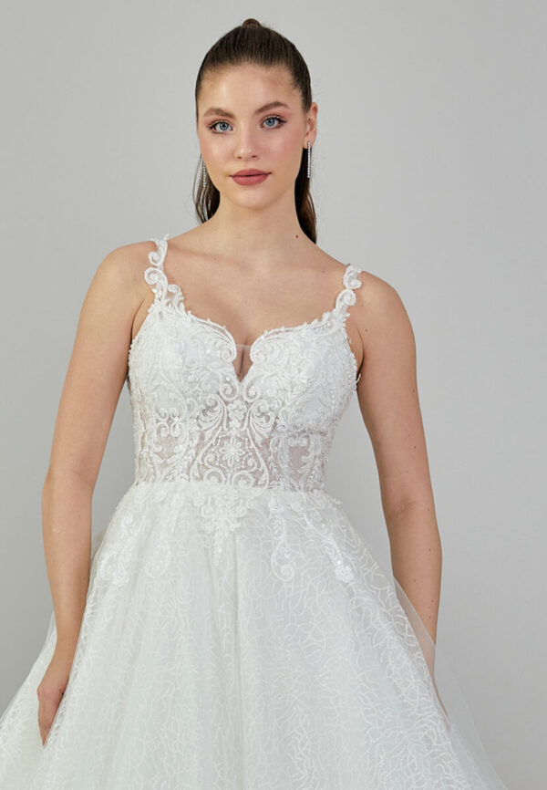 Hochzeitskleid aus Tüll und Spitze